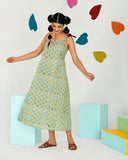 Green Sleeveless Mid Length  Dress