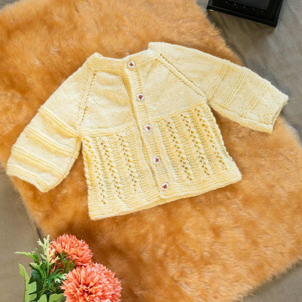Cookie cream hand-knitted soft wollen infant set  - thesaffronsaga